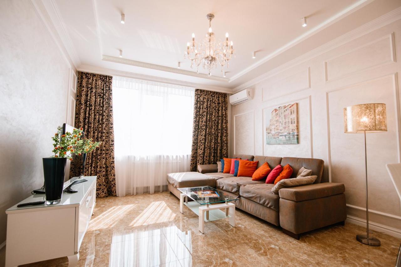 Apartamento Luxury For Business & Pleasure Royal 2 Kiev Exterior foto